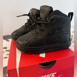 Nike Woodside 2 High ACG Boots
